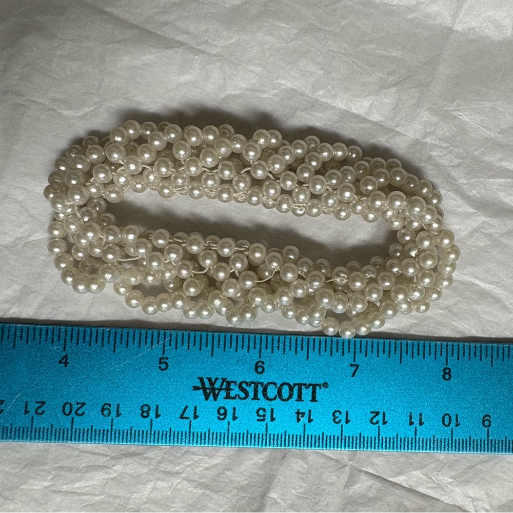 Pearl Bracelets - Picture 3 of 4